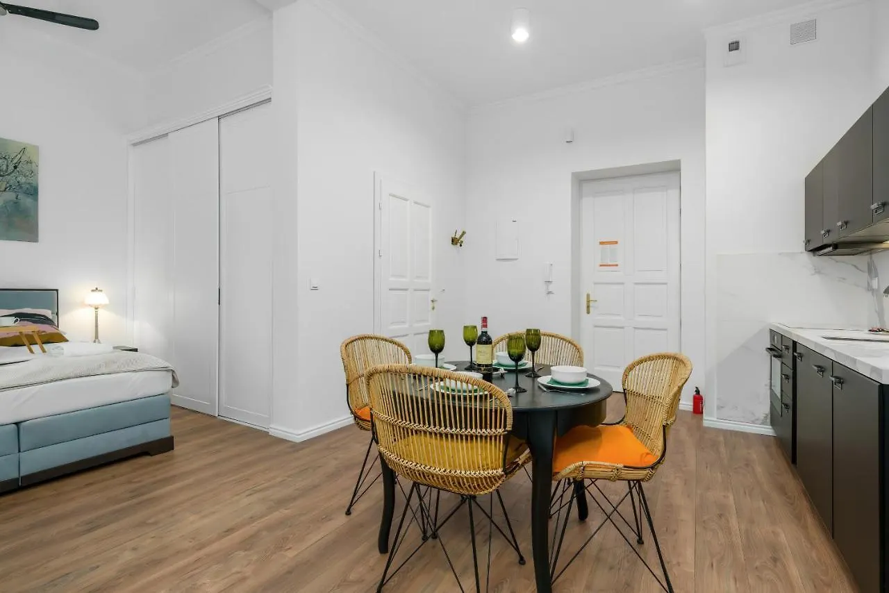 Deluxe Mtp Apartments Matejki By Noclegi Renters Poznań