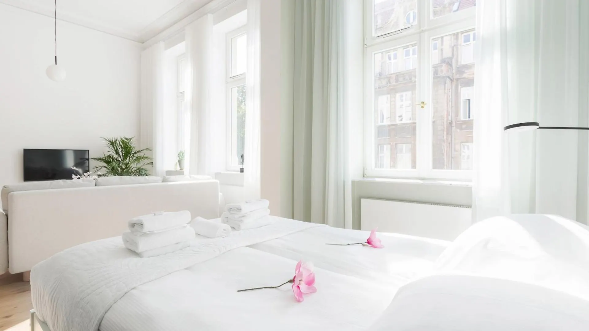 Deluxe Mtp Apartments Matejki By Noclegi Renters Poznań